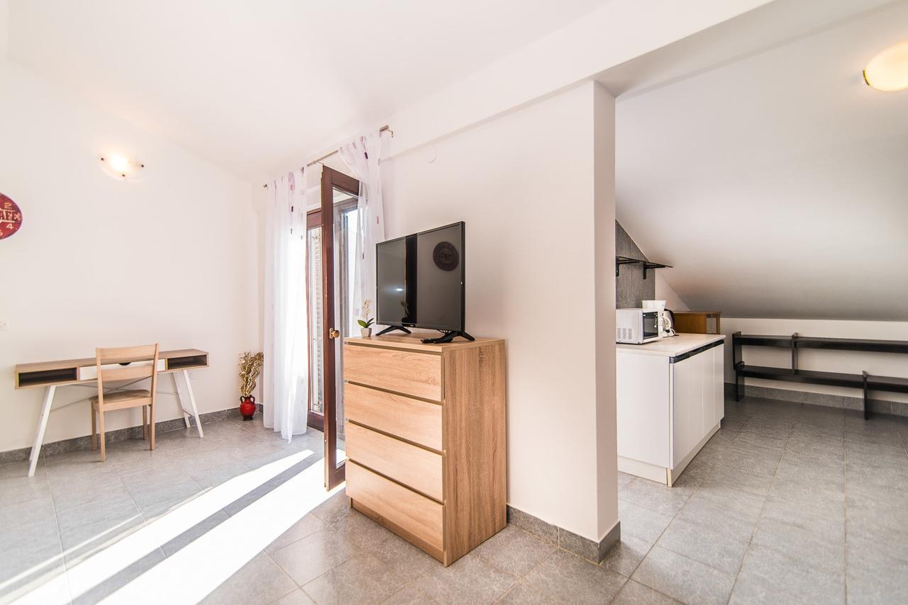 Apartments Dino Poreč Eksteriør billede