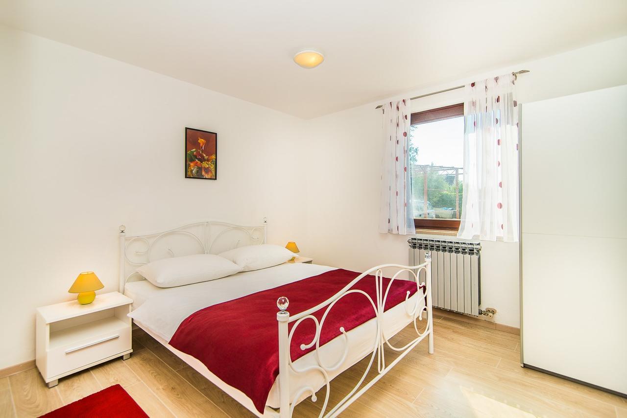 Apartments Dino Poreč Eksteriør billede