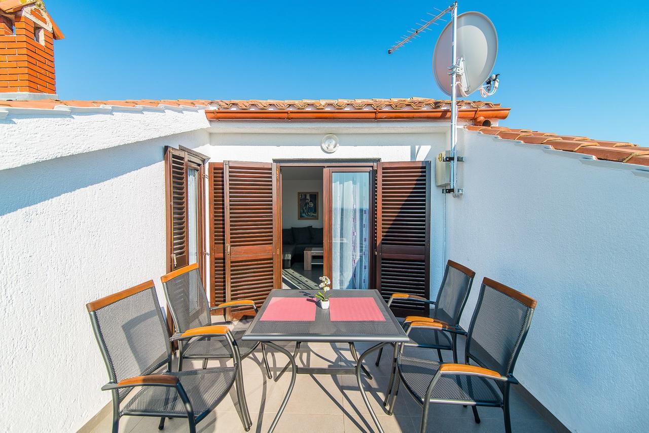 Apartments Dino Poreč Eksteriør billede