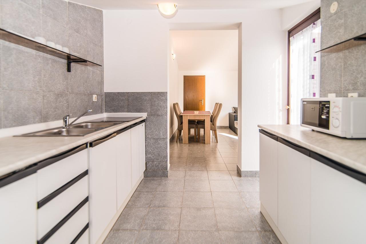 Apartments Dino Poreč Eksteriør billede
